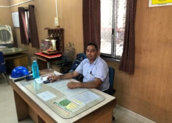 In October 2023, the Carriage Workshop Matunga achieved a remarkable feat by establishing new benchmarks in rail infrastructure with a record-breaking accomplishment of performing Periodic Overhauls (POH) on 205 mainline coaches and 56 EMU coaches in a single month.